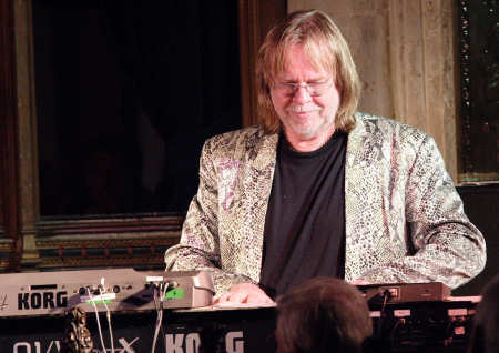 RickWakeman450