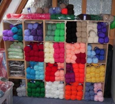 knitters wool 390