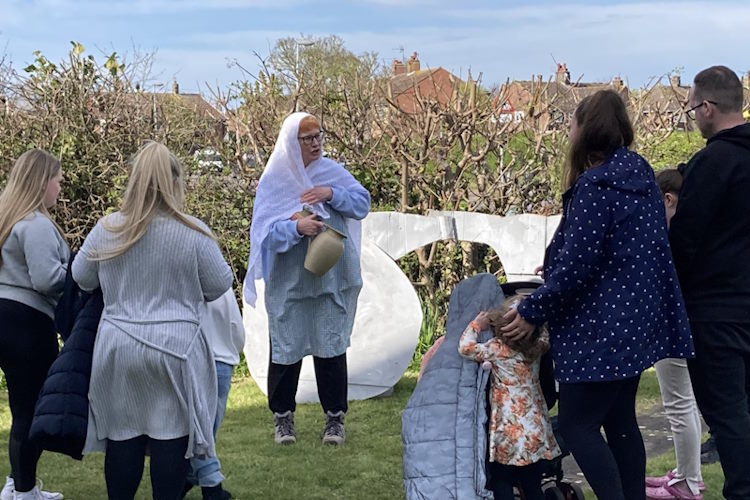Network Norfolk : Gorleston church hosts hunt for Easter meaning - Vimarsana News