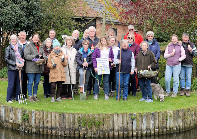 Network Norfolk : Norfolk village to open gardens for church funds - Vimarsana News