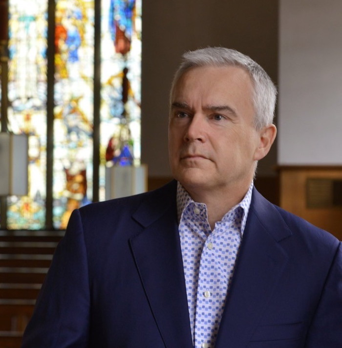 Huw Edwards 700AT