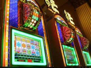 CasinoSlotMachine