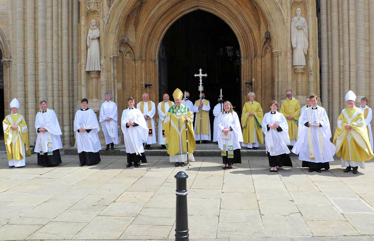 OrdainedPriestsJune21DioceseNo