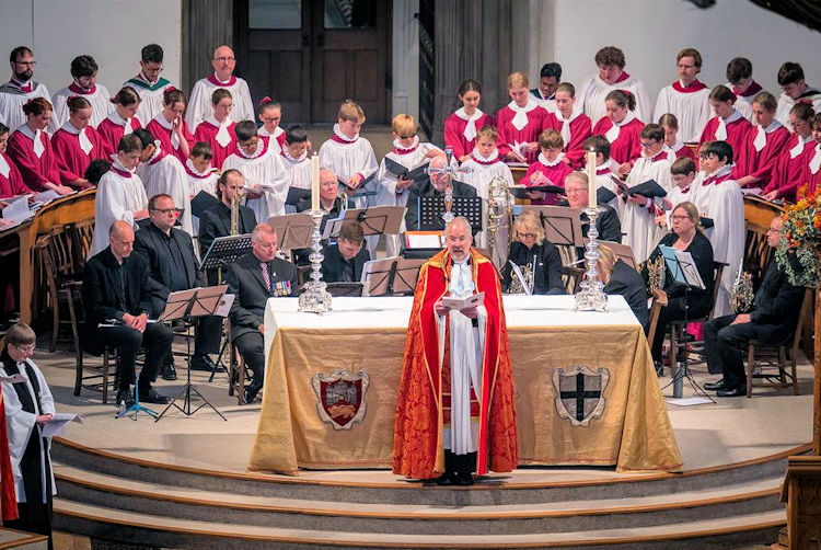 CathedralJubileService750