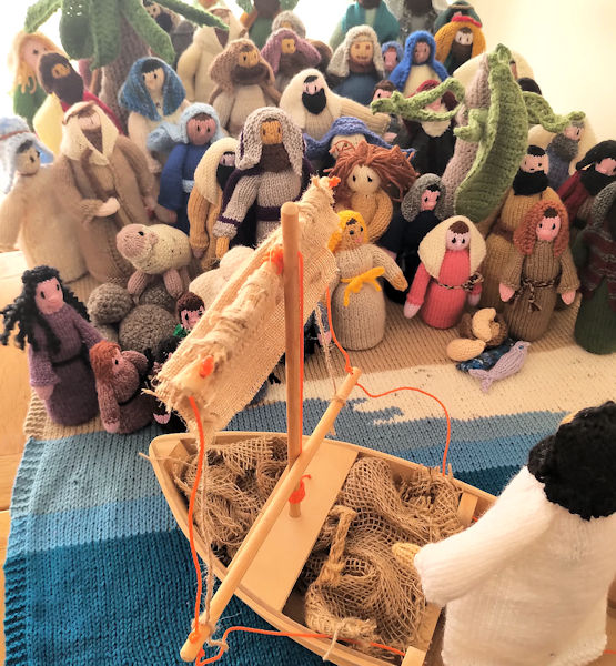 KnittedBibleBoat600