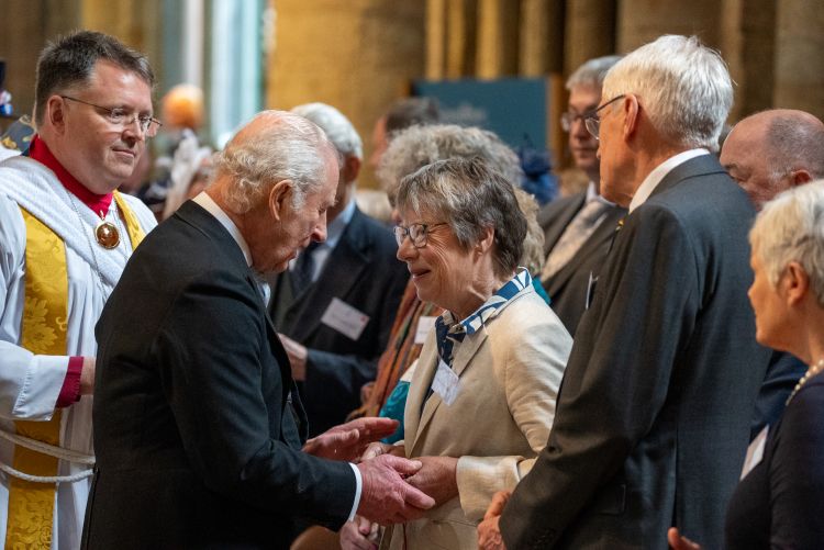 DurhamMaundyKingBishop750