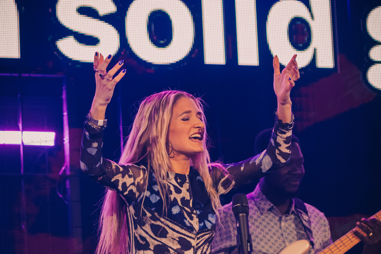 Newday1GarethGabriel