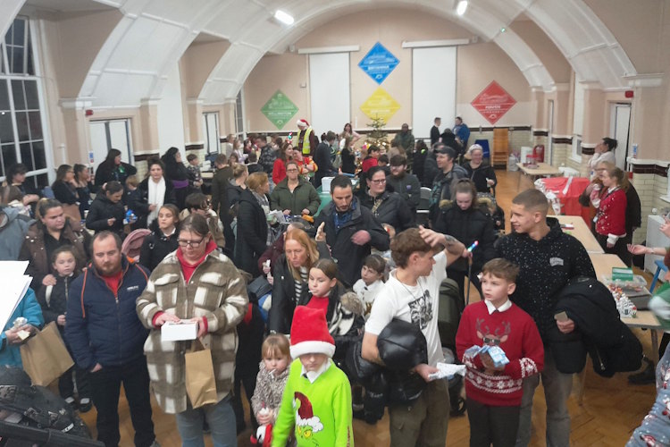 yarmouth oasis chapel carols 