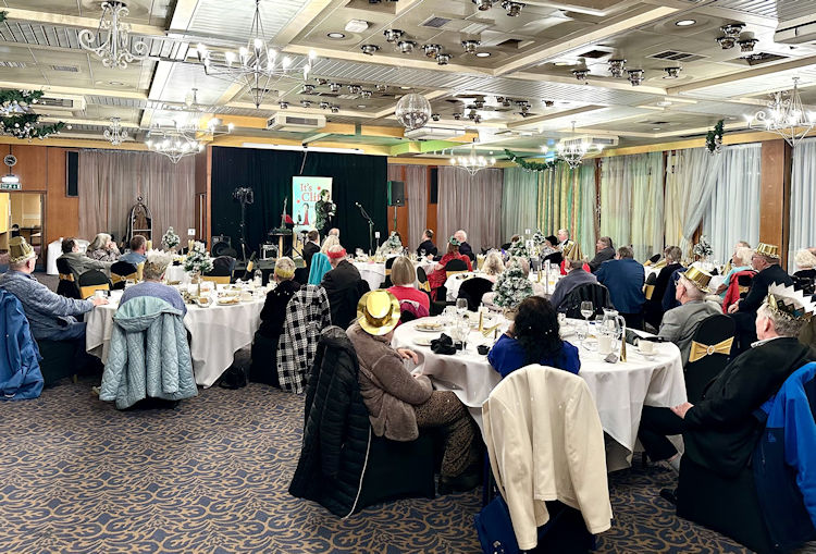 FGBNorwichCliffDinnerDec25x750