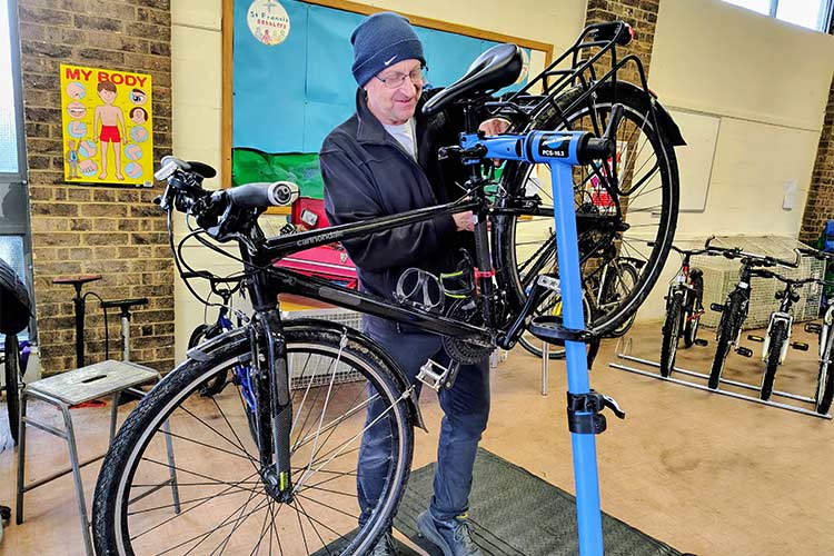 richard lowes bike kitchen