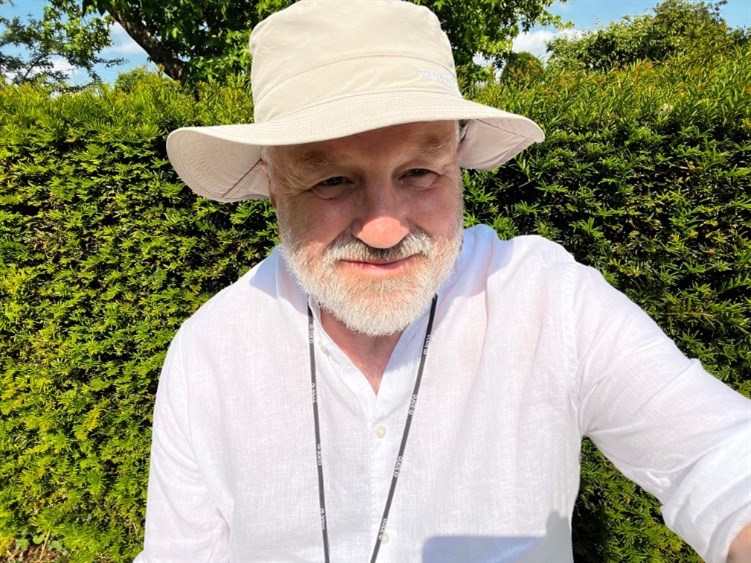 Dr Ian Watson