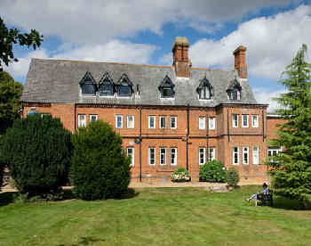 BelseyBridgeHouse