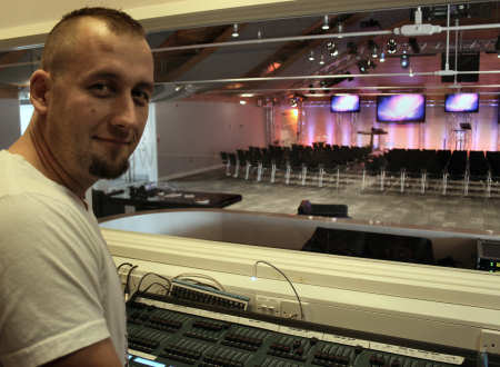 ChrisLeeMixingDesk450