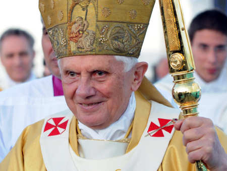 PopeBenedict450