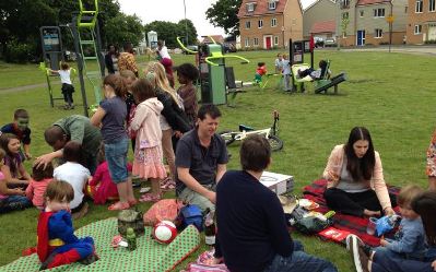 SummerPicnicRoundHouse