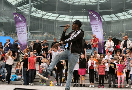 Celebrate14GuvnaB540