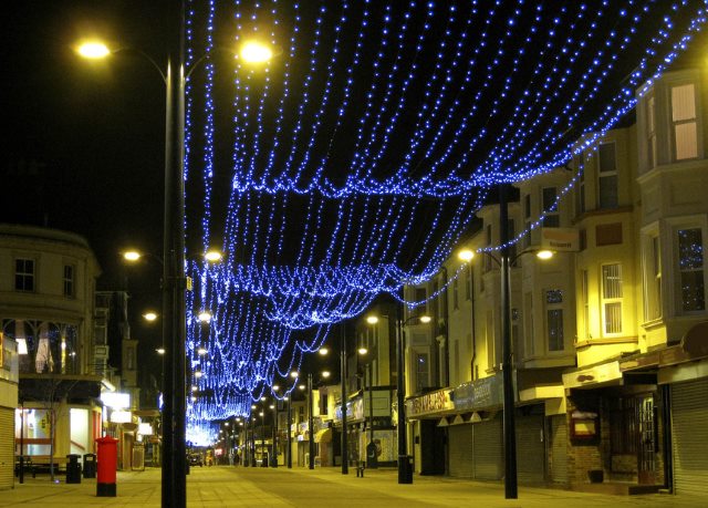 Yarmouth at night 640AT