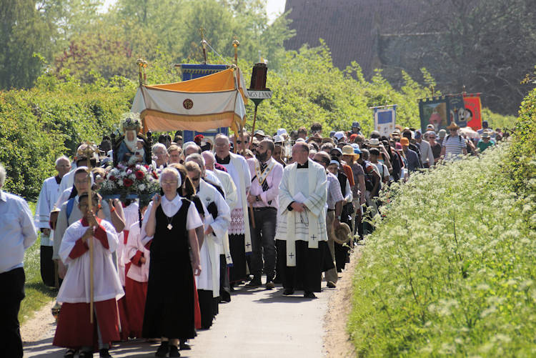 WalsinghamPilgrimageProcession