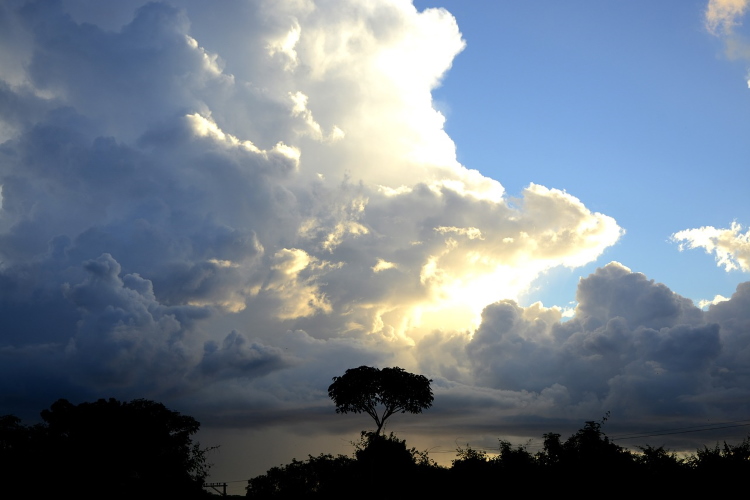 blue sky and clouds 750pb